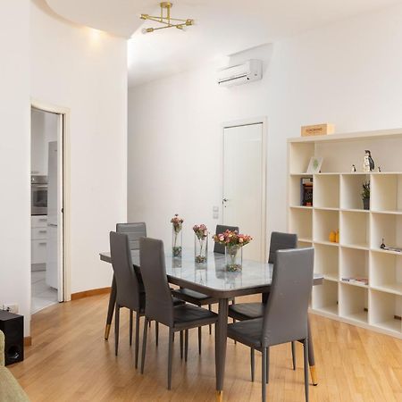 Free Parking Exclusive Apartment Magritte Style ميلان المظهر الخارجي الصورة
