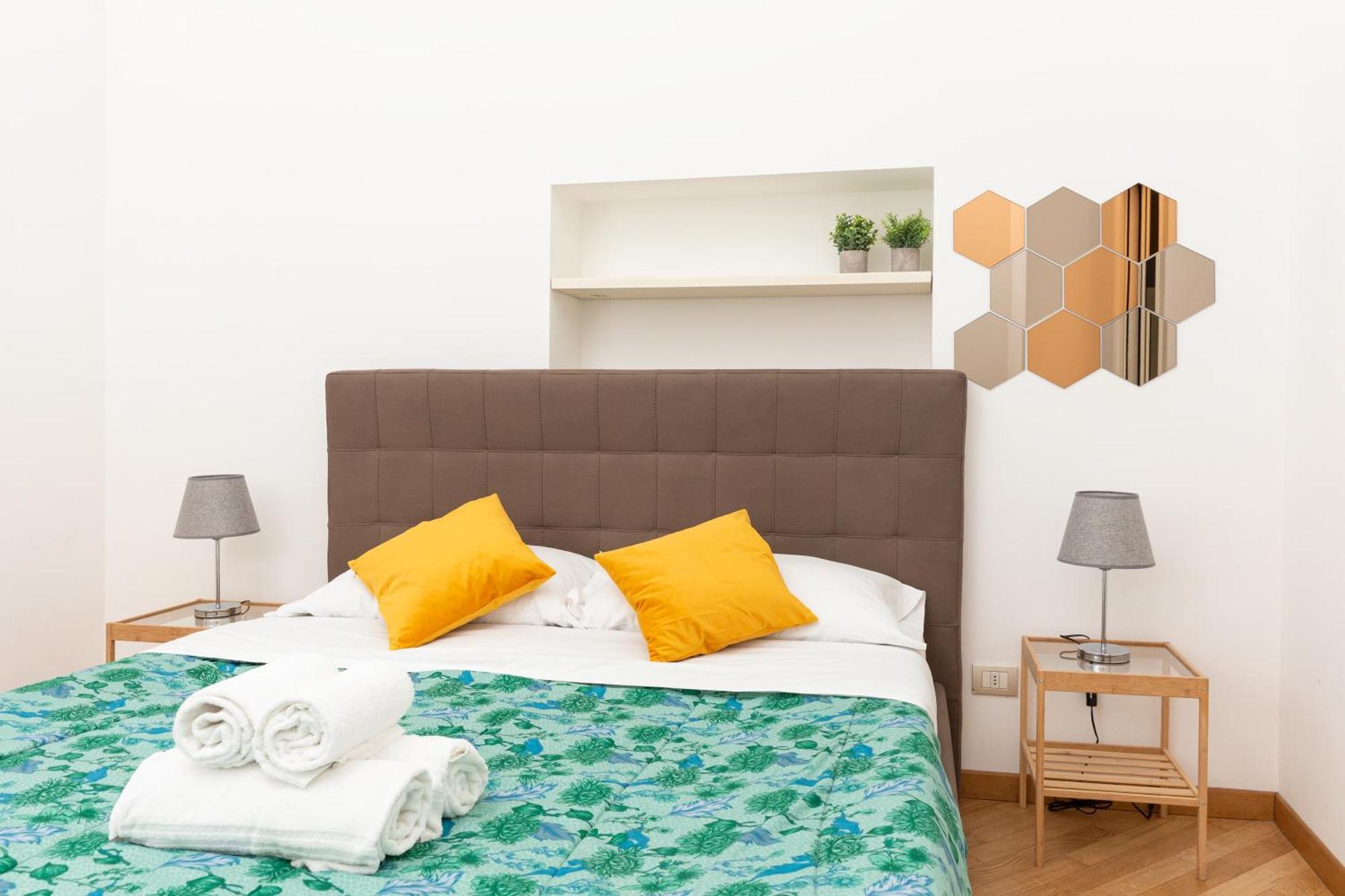 Free Parking Exclusive Apartment Magritte Style ميلان المظهر الخارجي الصورة