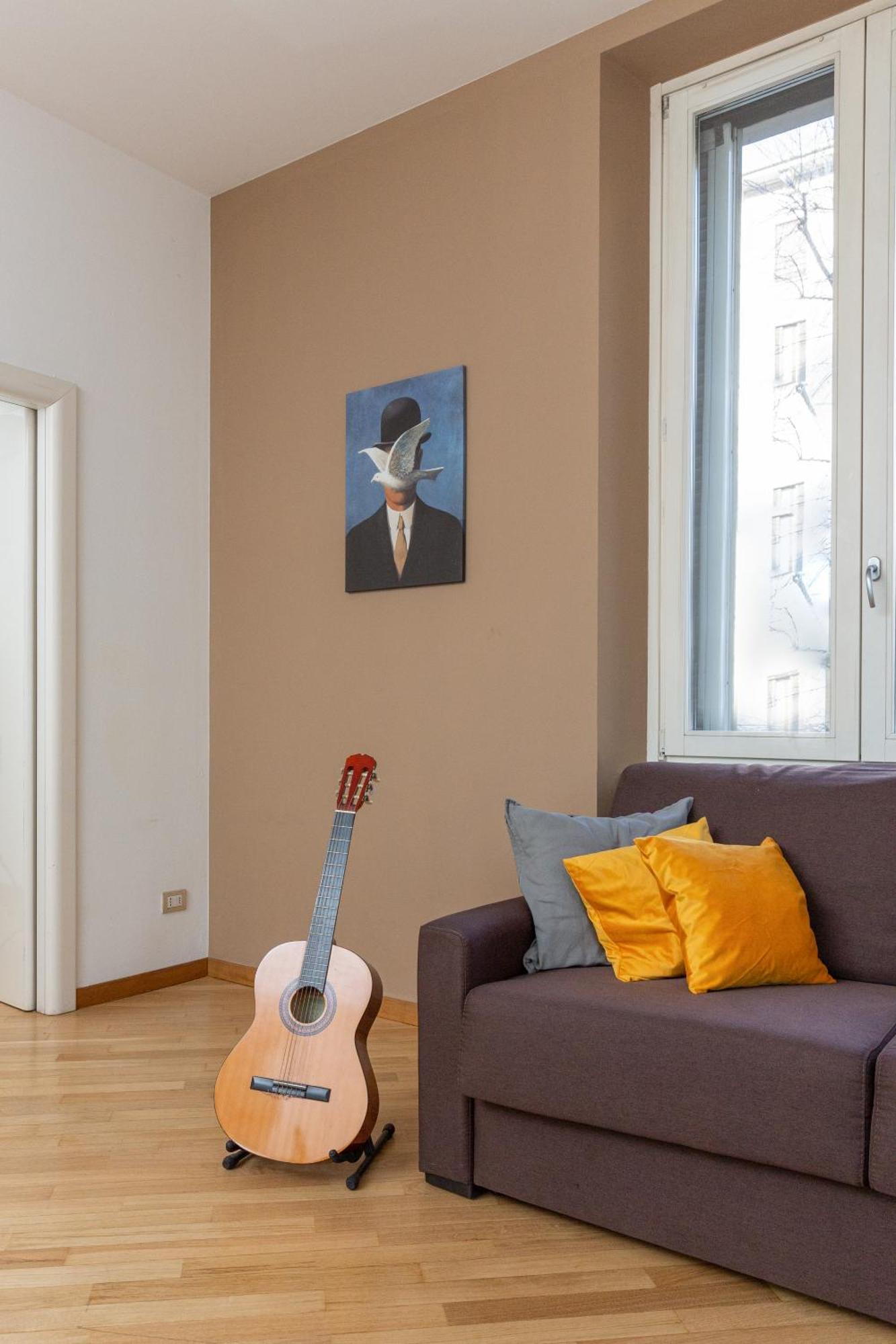Free Parking Exclusive Apartment Magritte Style ميلان المظهر الخارجي الصورة